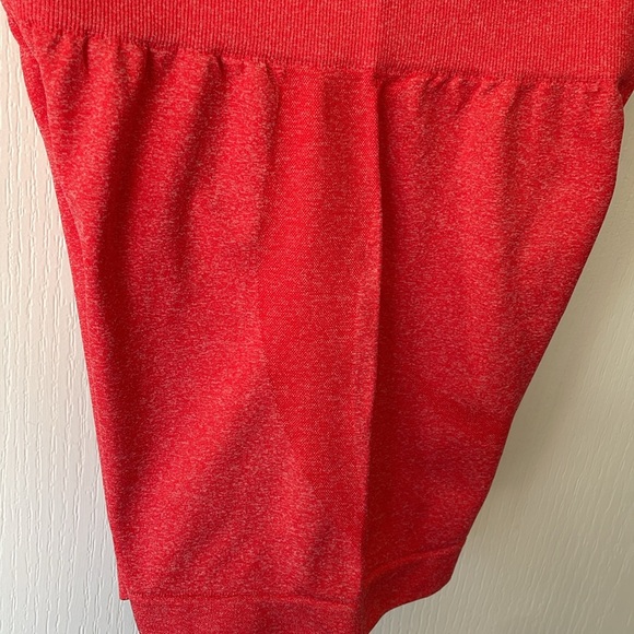 YEOREO Contour Workout Shorts - Picture 3 of 3